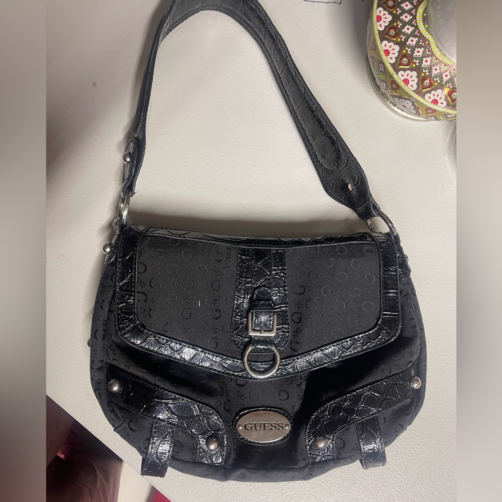 Guess Black Patterned Shoulder Bag - Picture 2 of 15